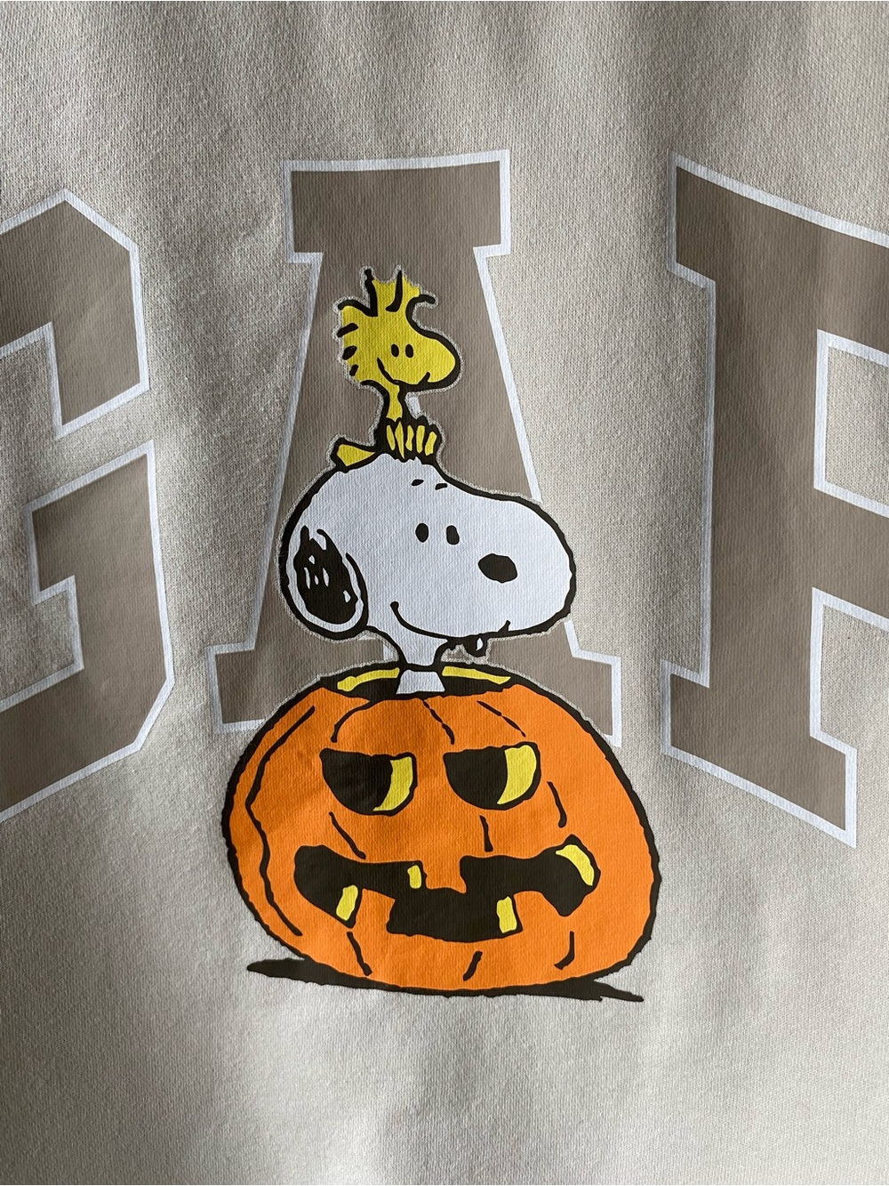 Gap Peanuts Halloween Sweatshirt Size Large Oversized Cropped EUC Beige Snoopy - Picture 4 of 16
